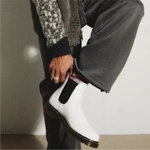 Dr. Martens Women's 2976 Chelsea Boot Combat White Black Size 7